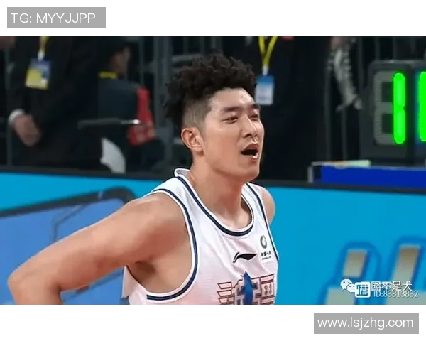 武汉篮球队的默契配合揭秘:从战术到团队精神的深度分析 武汉篮球队的默契配合揭秘:从战术到团队精神的深度分析