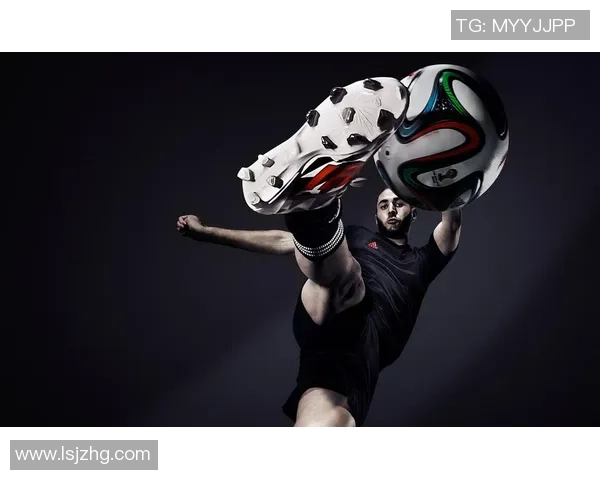 足球明星炫酷背景揭秘他们背后的故事与荣耀瞬间